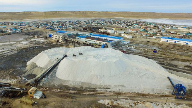 باقىتجان ساعىنتاەۆ ارال ماڭىنداعى بالىق جانە ازىق-ت ۇلىك ونەركاسىبىنىڭ دامۋىمەن تانىستى

