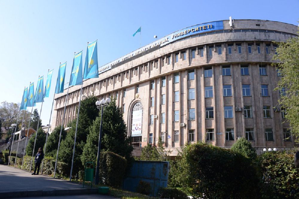 ەلىمىزدەگى العاشقى جوعارى وقۋ ورنى قاشان قۇرىلعان؟