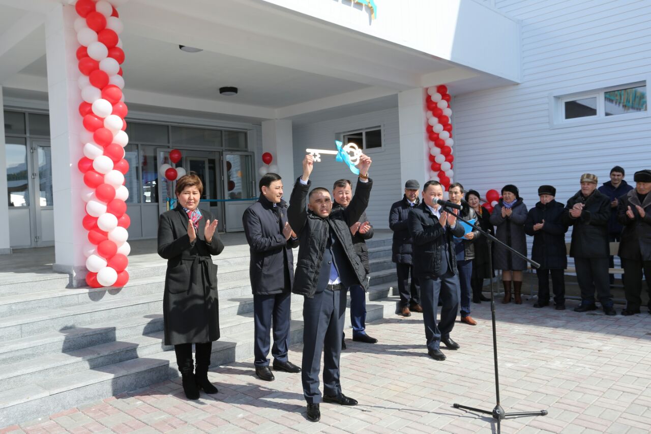 ورالدا جاڭا مەكتەپ اشىلدى
