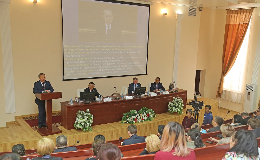 گەورگي كيم: ەلباسى باستامالارىن ىسكە اسىرۋدا اۋقىمدى زاڭ شىعارۋ جۇمىستارى كۇتىپ تۇر