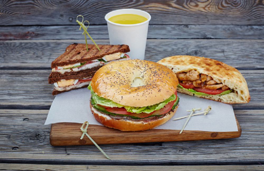 كوشەدەگى تاعامعا قاداعالاۋ بار ما؟