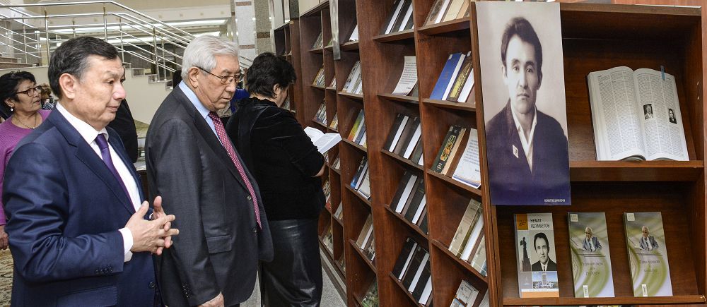 نەمات كەلىمبەتوۆتى ەسكە الۋعا ارنالعان كىتاپ كورمەسى ءوتتى