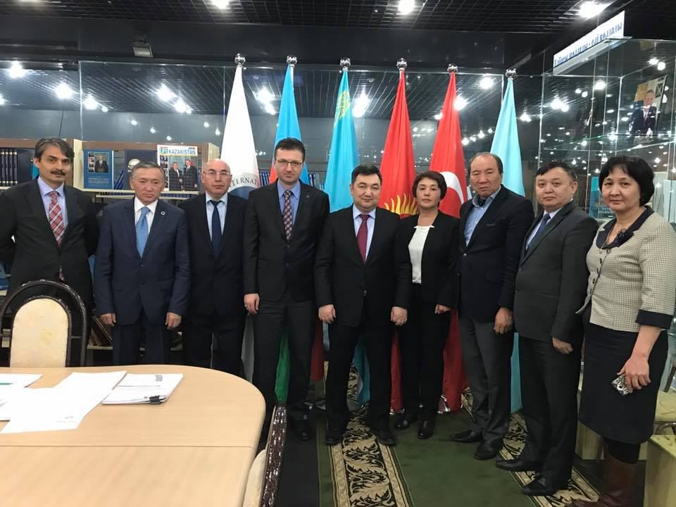 حالىقارالىق تۇركى اكادەمياسى دايارلاعان تاريح وقۋلىعى تۇركيا مەكتەپتەرىندە وقىتىلادى 