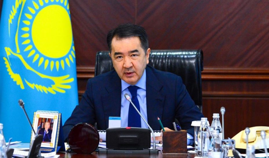 ب. ساعىنتاەۆ: 2020 جىلدىڭ سوڭىنا دەيىن ەلدى مەكەندەردى كەڭ جولاقتى ينتەرنەتكە قوسۋ كەرەك