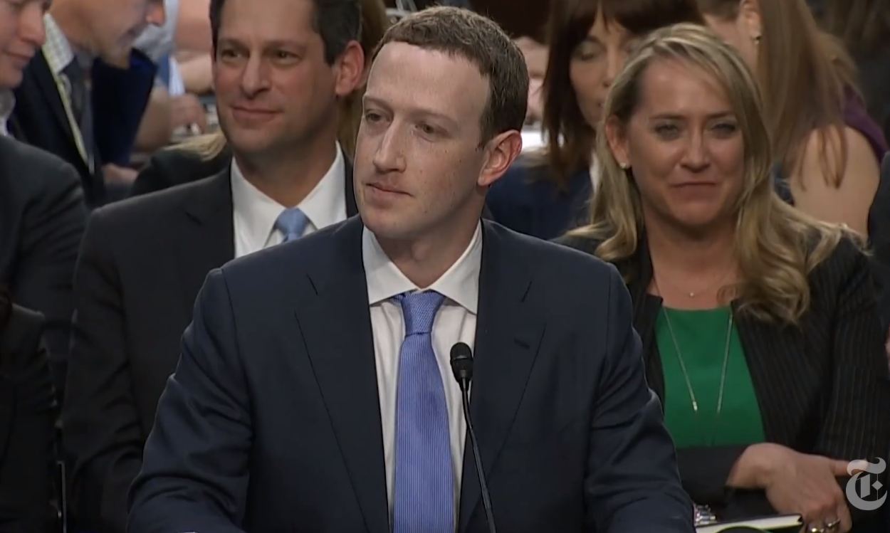 اقش سەناتورى تسۋكەربەرگتەن كەشە قاي قوناق ۇيدە قونعانىن سۇرادى