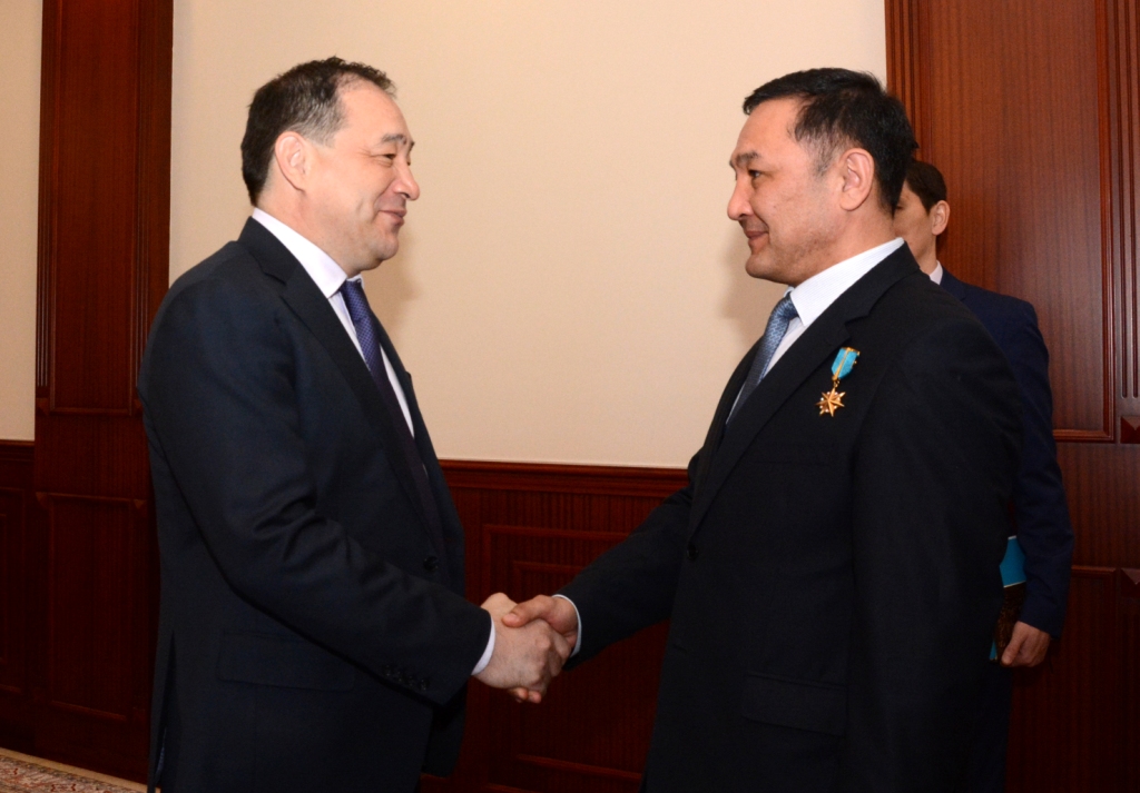 عارىشكەر ايدىن ايىمبەتوۆ ماڭعىستاۋعا كەلدى