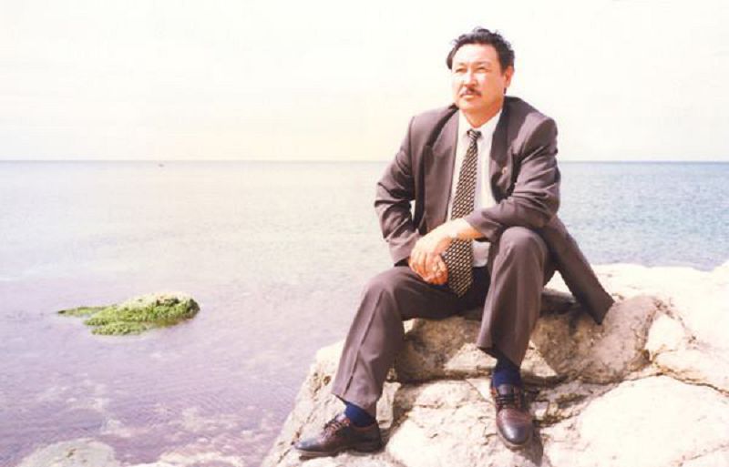 اماندىق كومەك ۇلى: «جەلىسىن ۇزبەگەن جۇرتتىڭ جىرعا قۇرمەتى بولەك»