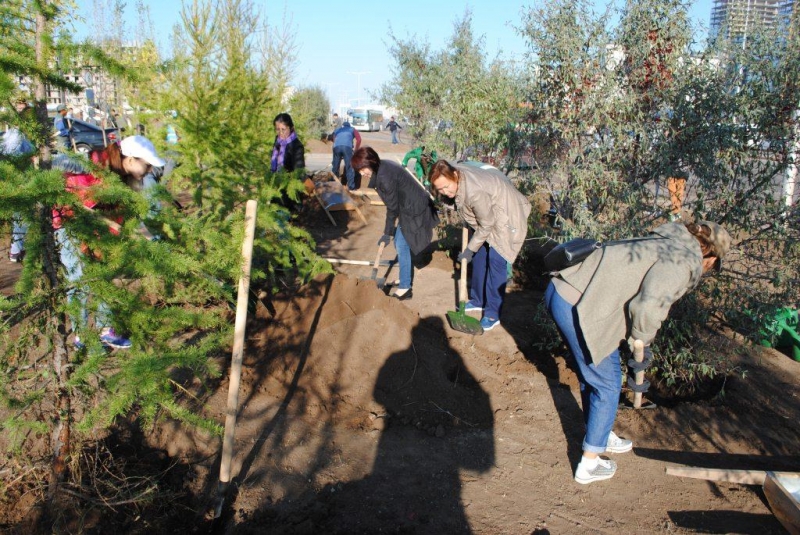 استانا اكىمى تۇرعىنداردى سەنبىلىككە شاقىردى