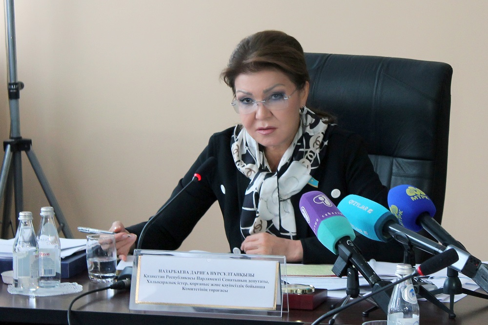 د.نازارباەۆا: قارۋلى كۇشتەردى بىلىكتى اسكەري قىزمەتكەرلەرمەن جاساقتاۋ كەرەك
