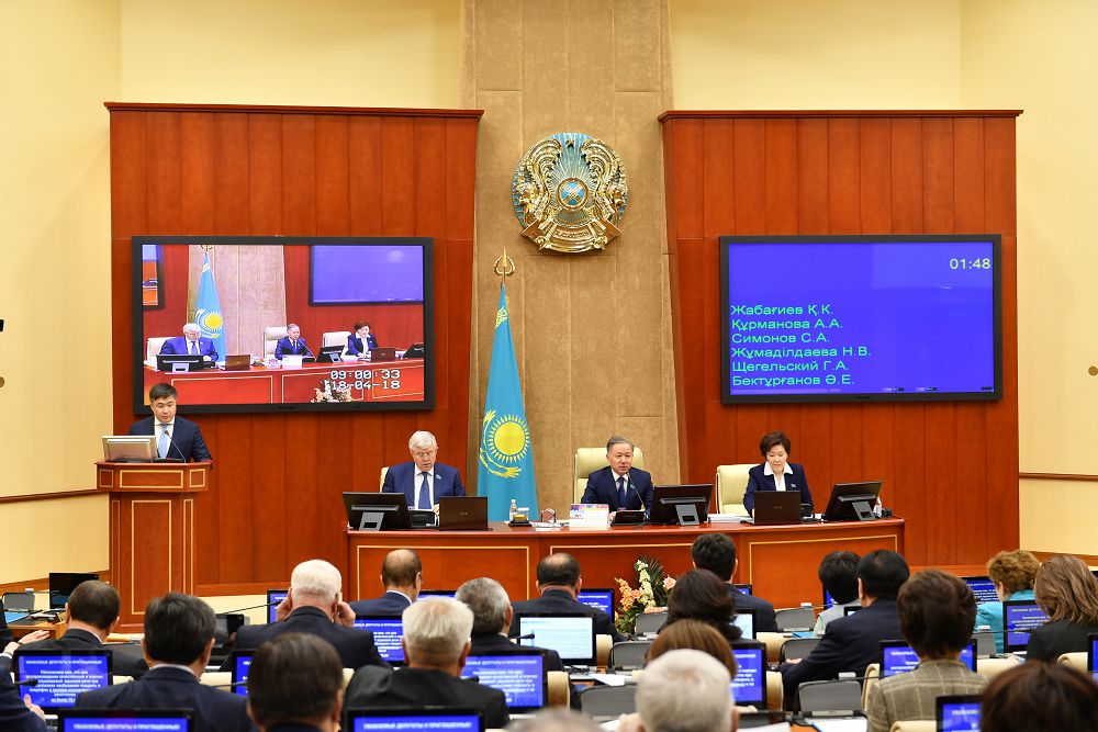 «2018-2020 جىلدارعا ارنالعان رەسپۋبليكالىق بيۋدجەت تۋرالى» زاڭىنا ەنگىزىلگەن تۇزەتۋلەر ماقۇلداندى