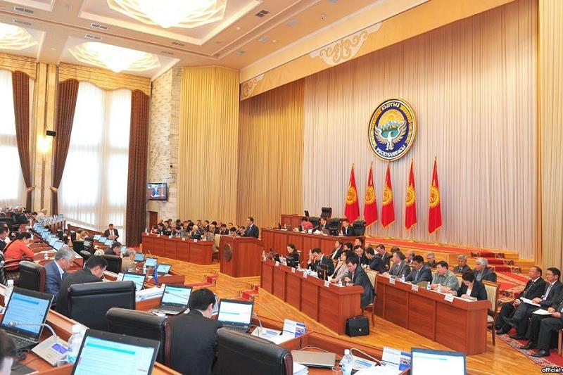 قىرعىزستاندا جاڭا پرەمەر-مينيستر سايلاندى 