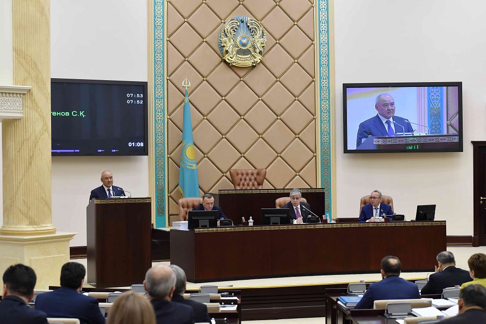 جەر ساتىلمايدى جانە شەتەلدىكتەرگە جالعا بەرىلمەيدى