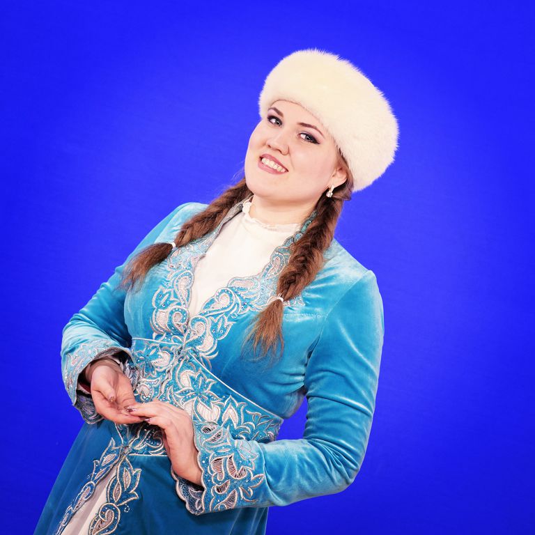 اننا اسىعا كۇتەتىن مەرەكە
