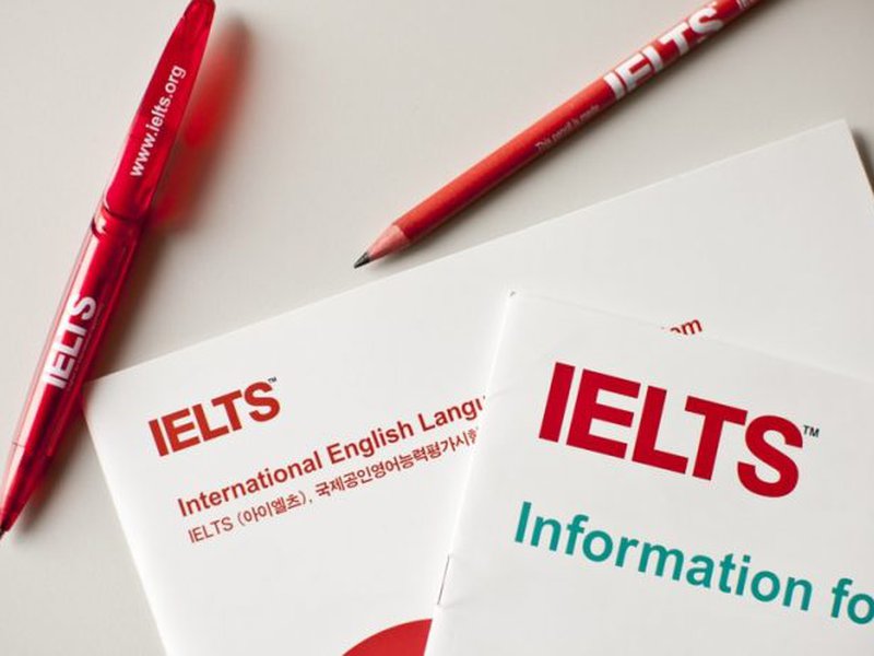 استانادا جالعان IELTS سەرتيفيكاتتارىن ساتقاندار ۇستالدى
