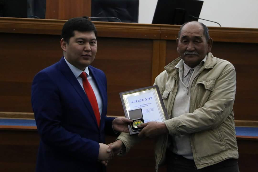 وسكەمەندە تاسقىن كەزىندە كومەكتەسكەن ازاماتتار ماراپاتتالدى