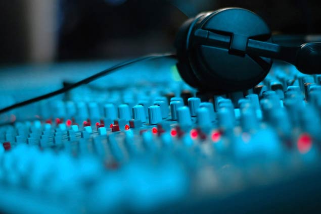 اۋىل ءسانى – انىمەن