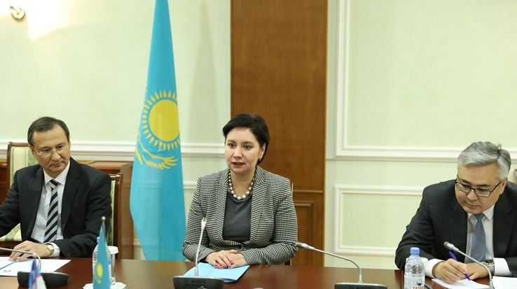 گۇلشارا ابدىقالىقوۆا وزبەكستان رەسپۋبليكاسىنىڭ ەلشىسىمەن كەزدەستى