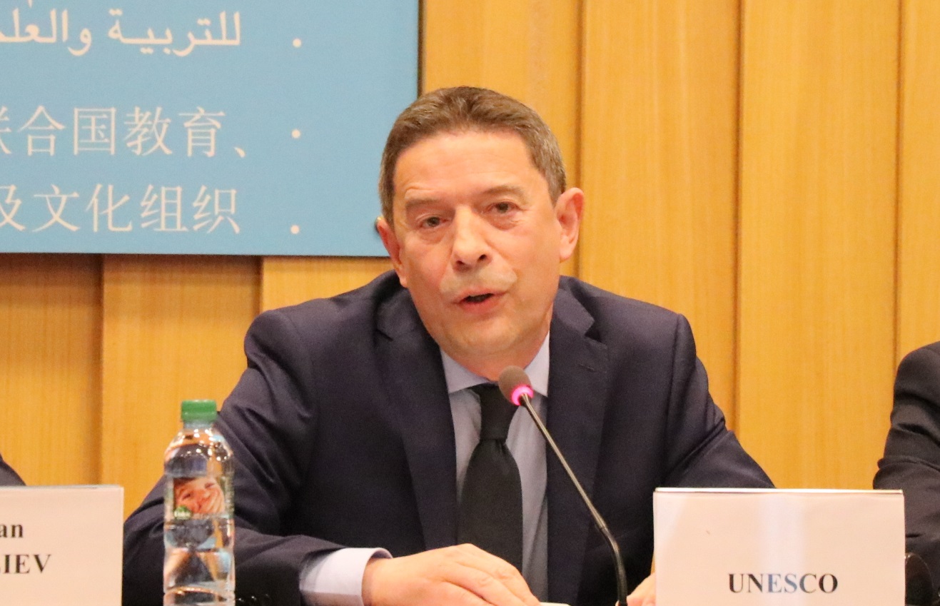 يۋنەسكو وكىلى انا ءتىلدىڭ ماڭىزىن ءتۇسىندىردى