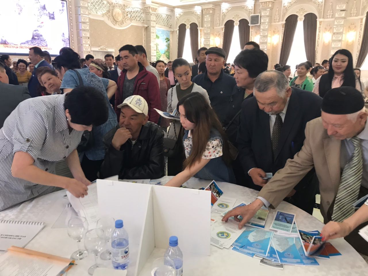 ماڭعىستاۋدا قوستاناي وبلىسىنا ەرىكتى قونىس اۋدارۋ جانە بوس جۇمىس ورىندارى جارمەڭكەسى ءوتتى