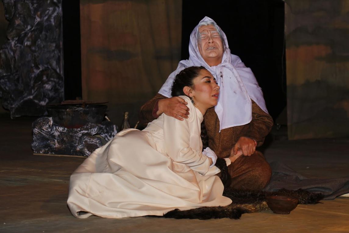 وسكەمەندە «شولاق قول كەلىنشەك» قويىلىمى ساحنالاندى