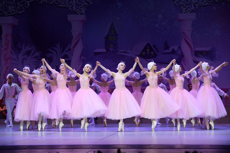 استانادا «Temps Lie» اتتى حا­لىقارالىق بالەت فەس­تي­­ۆالى باستالدى