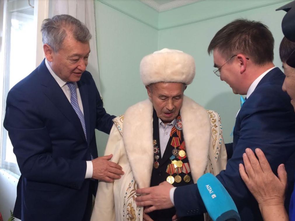 شقو-دا مايدانگەرلەرگە 500 مىڭ تەڭگە تاپسىرىلدى