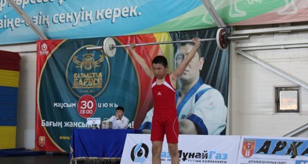 ارقالىقتا اۋىر اتلەت گايدار سارجانوۆتى ەسكە الۋعا ارنالعان تۋرنير ءوتتى