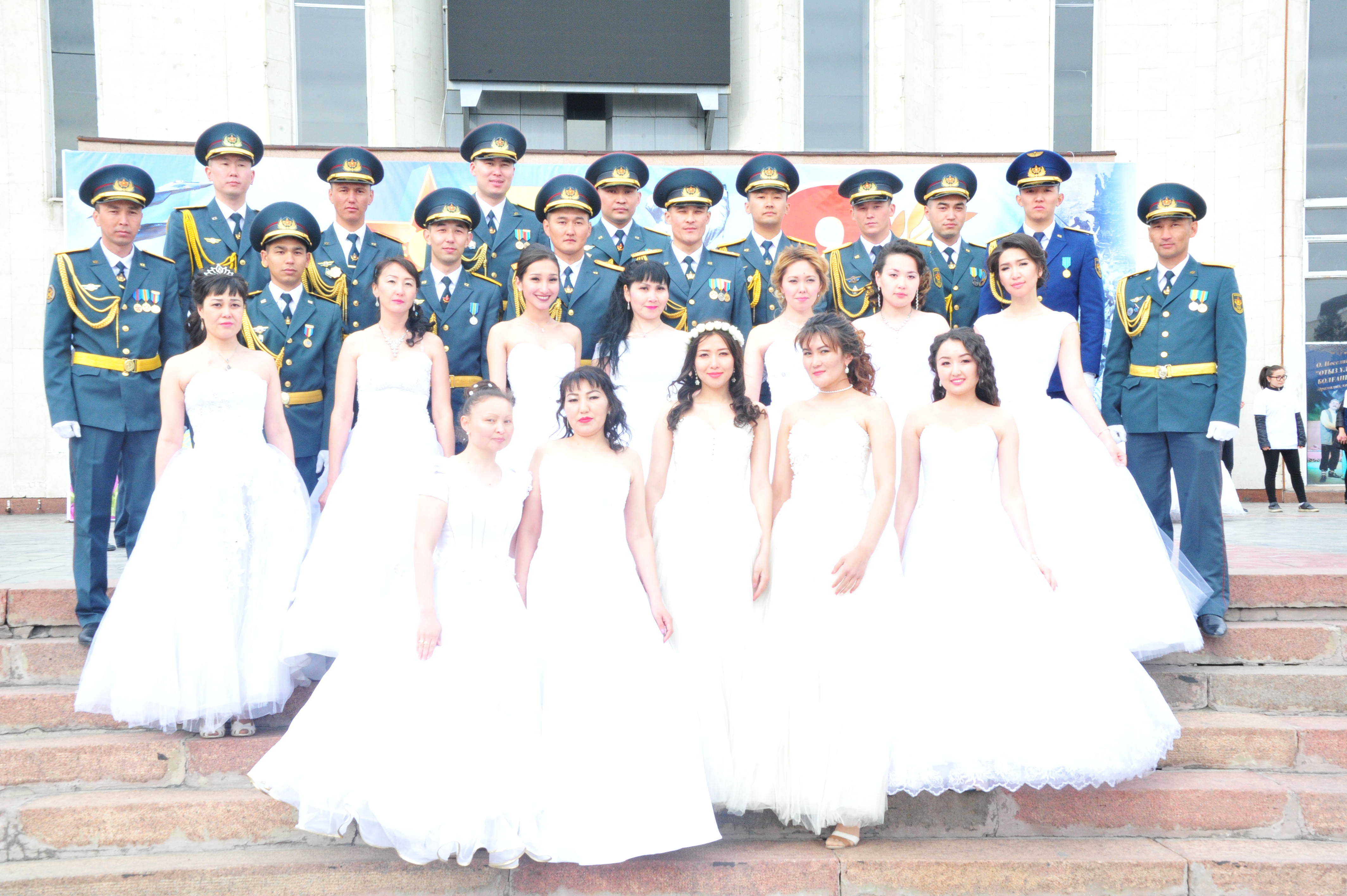 سەمەيدە «شىعىس» وڭىرلىك اسكەري قولباسشىلىعى «ۆەنا بالىن» وتكىزدى