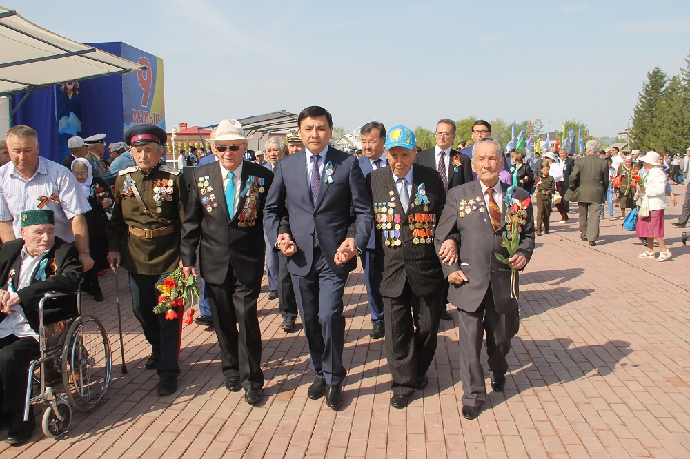 باتىس قازاقستان وبلىسىندا جەڭىس مەرەكەسى كەڭىنەن اتالىپ ءوتتى