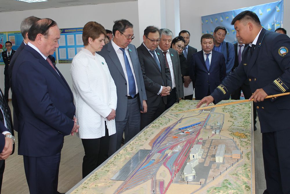 قارجى جانە بيۋدجەت كوميتەتى الماتى وبلىسىندا كوشپەلى وتىرىس وتكىزدى