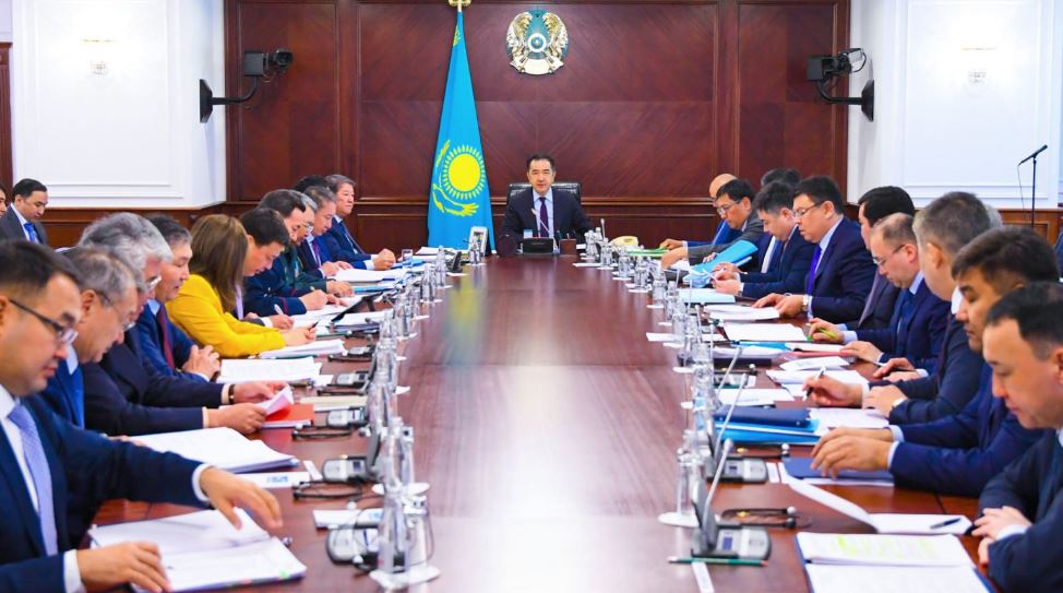 ۇكىمەت باسشىسى ەل ەكونوميكاسىنىڭ ءوسۋ قارقىنىن قامتاماسىز ەتۋدى تاپسىردى