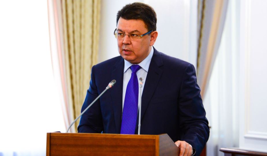 ۇكىمەتتە جىلۋ بەرۋ ماۋسىمىنىڭ قورىتىندىسى قارالدى