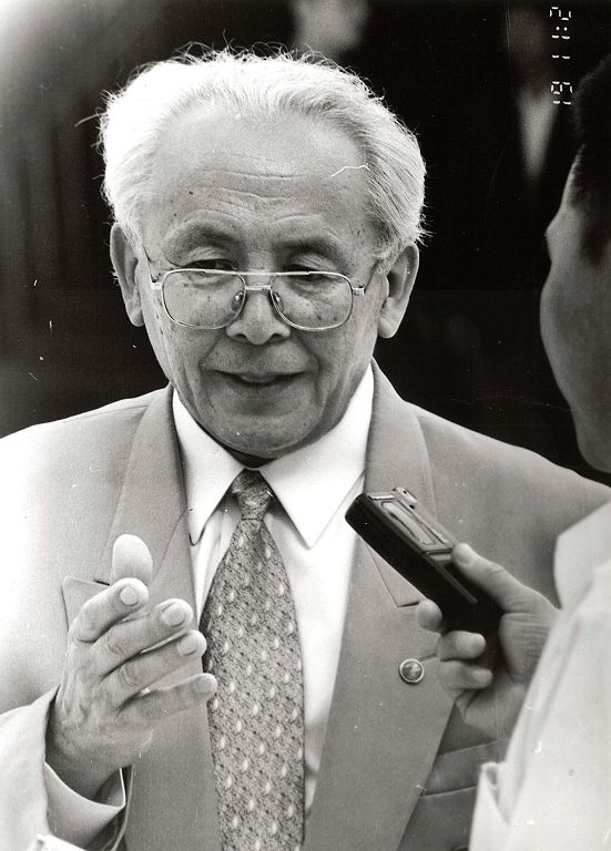 كۇمبەزدىڭ كۇمىس باعانى (ۇعا اكادەميگى زاكي احمەتوۆ تۋرالى)
