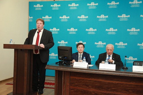 عىلىمي جۋرنالدارعا حالىقارالىق سەرتيفيكات بەرىلدى
