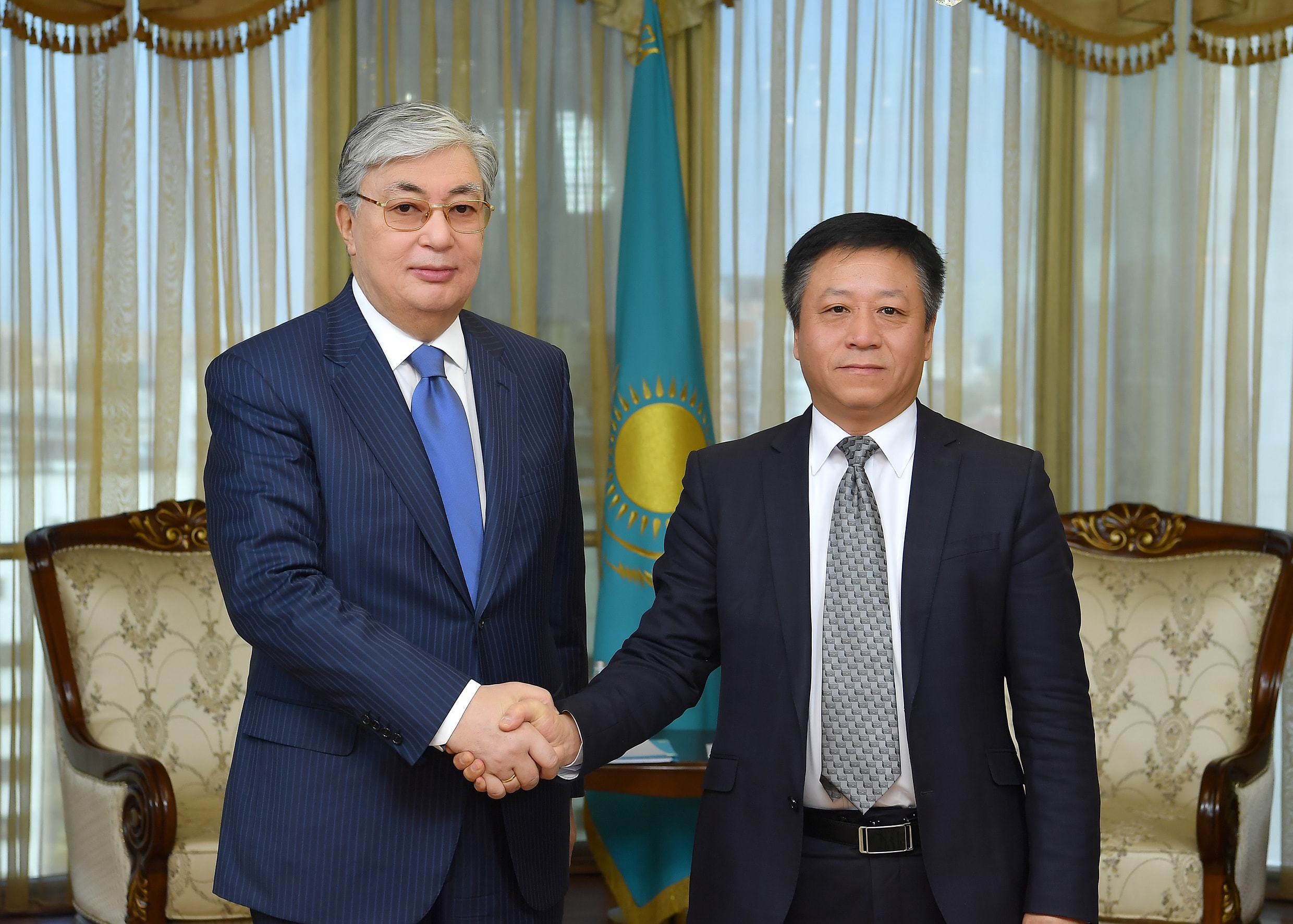 ق. توقاەۆ قحر ەلشىسىن قابىلدادى