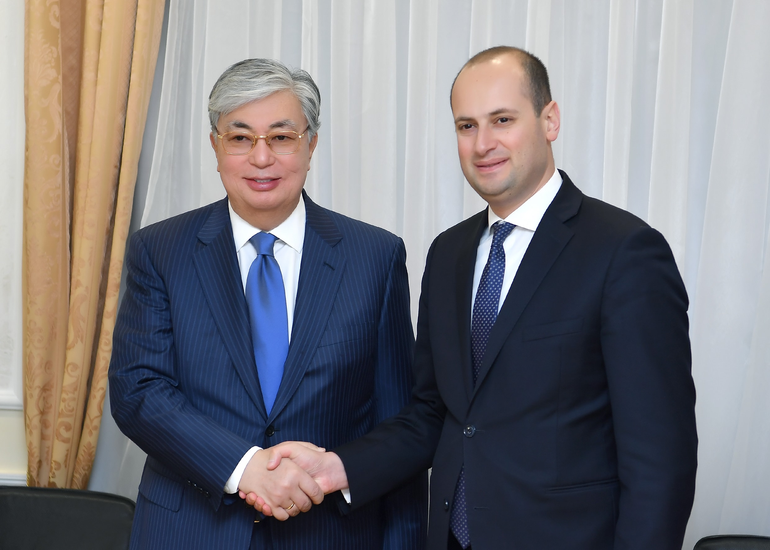 ق.توقاەۆ گرۋزيانىڭ ۆيتسە-پرەمەر-ءمينيسترى م.دجانەليدزەمەن كەزدەستى