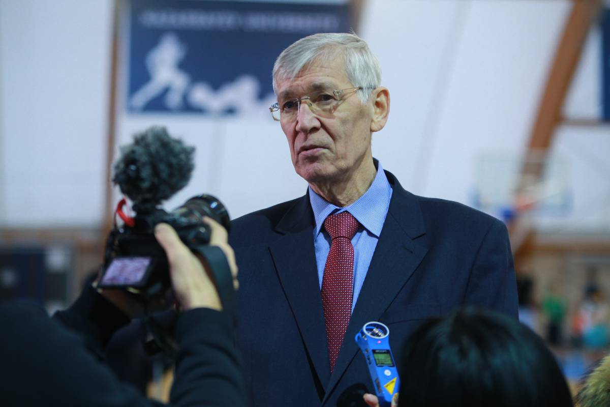 تۇڭعىش وليمپيادا چەمپيونى رەسەيدە تۇرىپ جاتقانىنا قىنجىلىس ءبىلدىردى