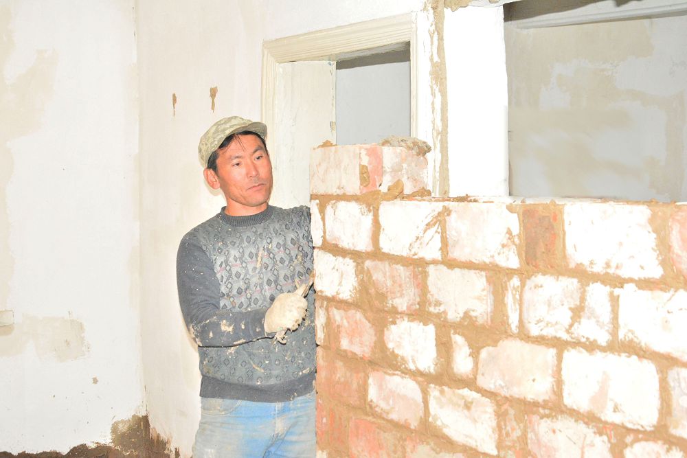 تاسقىننان زارداپ شەككەن ۇيلەر قالپىنا كەلتىرىلىپ جاتىر