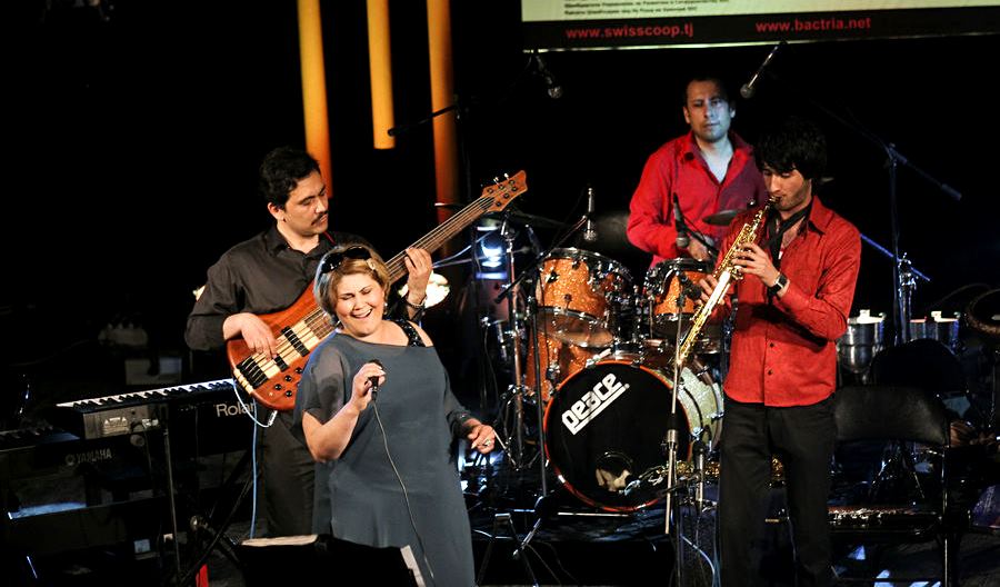 الماتىدا «الەمدىك دجاز ەتنو-فيۋجن» كونتسەرتى ءوتتى