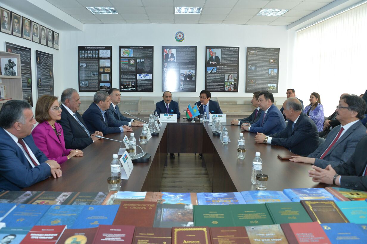 الماتىدا باۋىرلاس حالىقتاردى توعىستىرعان ايتۋلى شارا ءوتتى