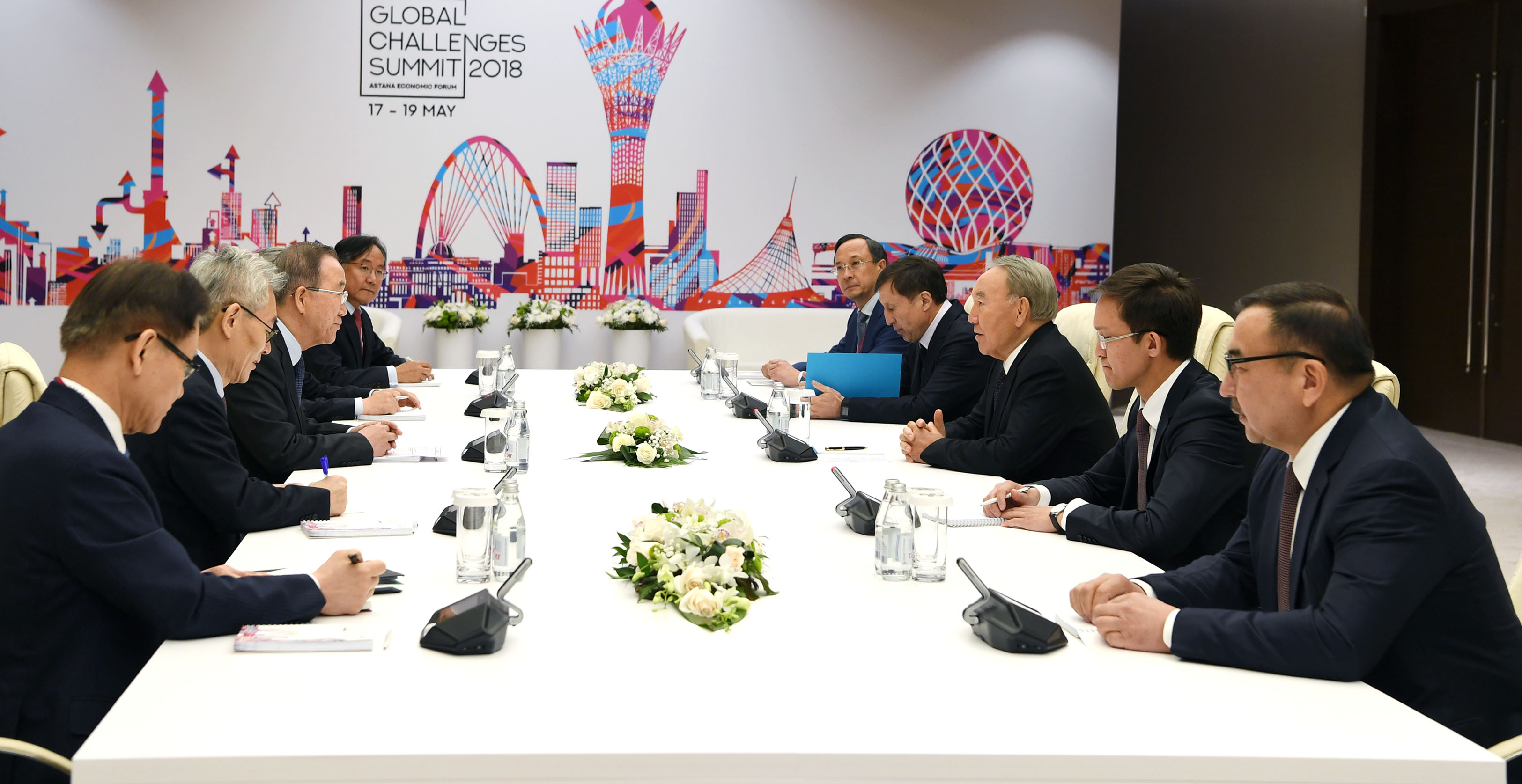 قازاقستان پرەزيدەنتى بۇۇ-نىڭ بۇرىنعى باس حاتشىسى پان گي مۋنمەن كەزدەستى