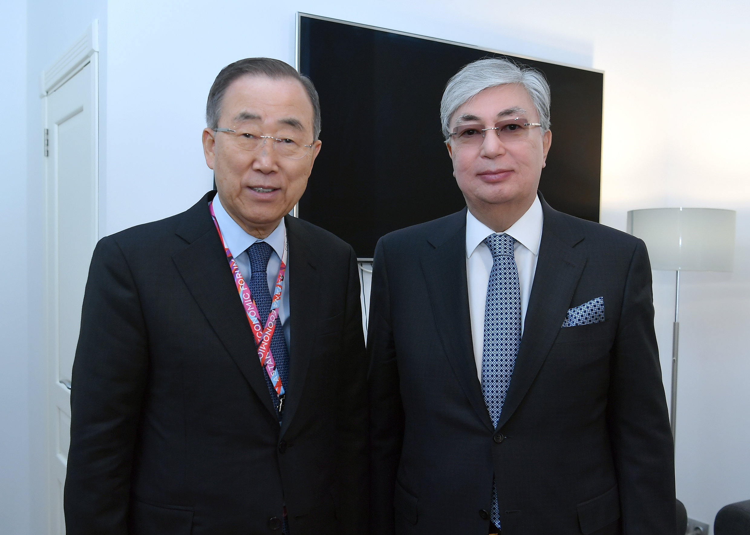 ق. توقاەۆ پان گي مۋنمەن كەزدەستى