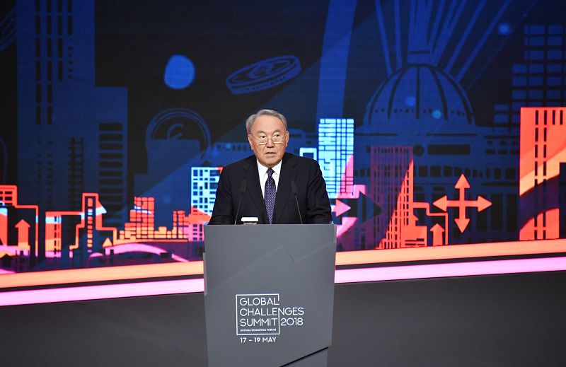 اەف-تە جاھاندىق ماسەلەلەر تالقىلاندى 
