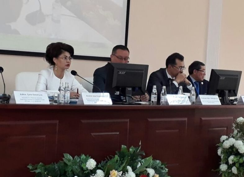 قارمۋ-دا «رۋحاني جاڭعىرۋ» باعدارلاماسىن جۇزەگە اسىرۋ بارىسىن تالقىلادى