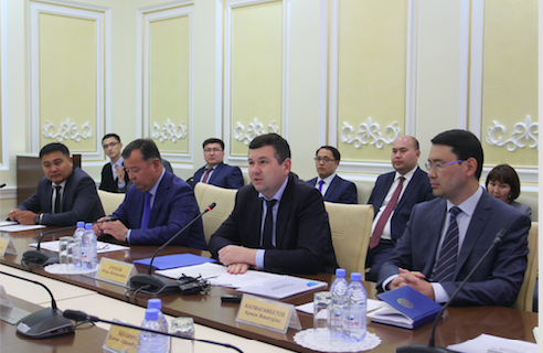 باتىس قازاقستان مەن استانا ارىپتەستىك تۋرالى مەموراندۋمعا قول قويدى