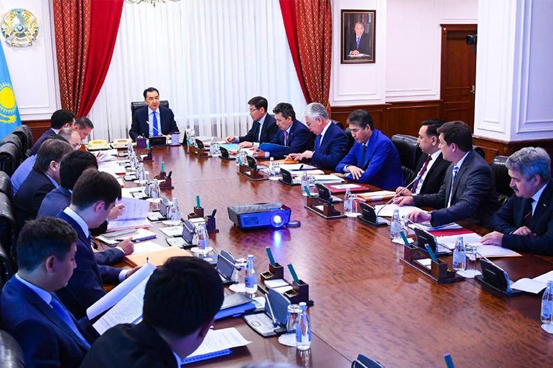 باقىتجان ساعىنتاەۆ «يتپ» دكق باسقارۋ كوميتەتىنىڭ وتىرىسىن وتكىزدى