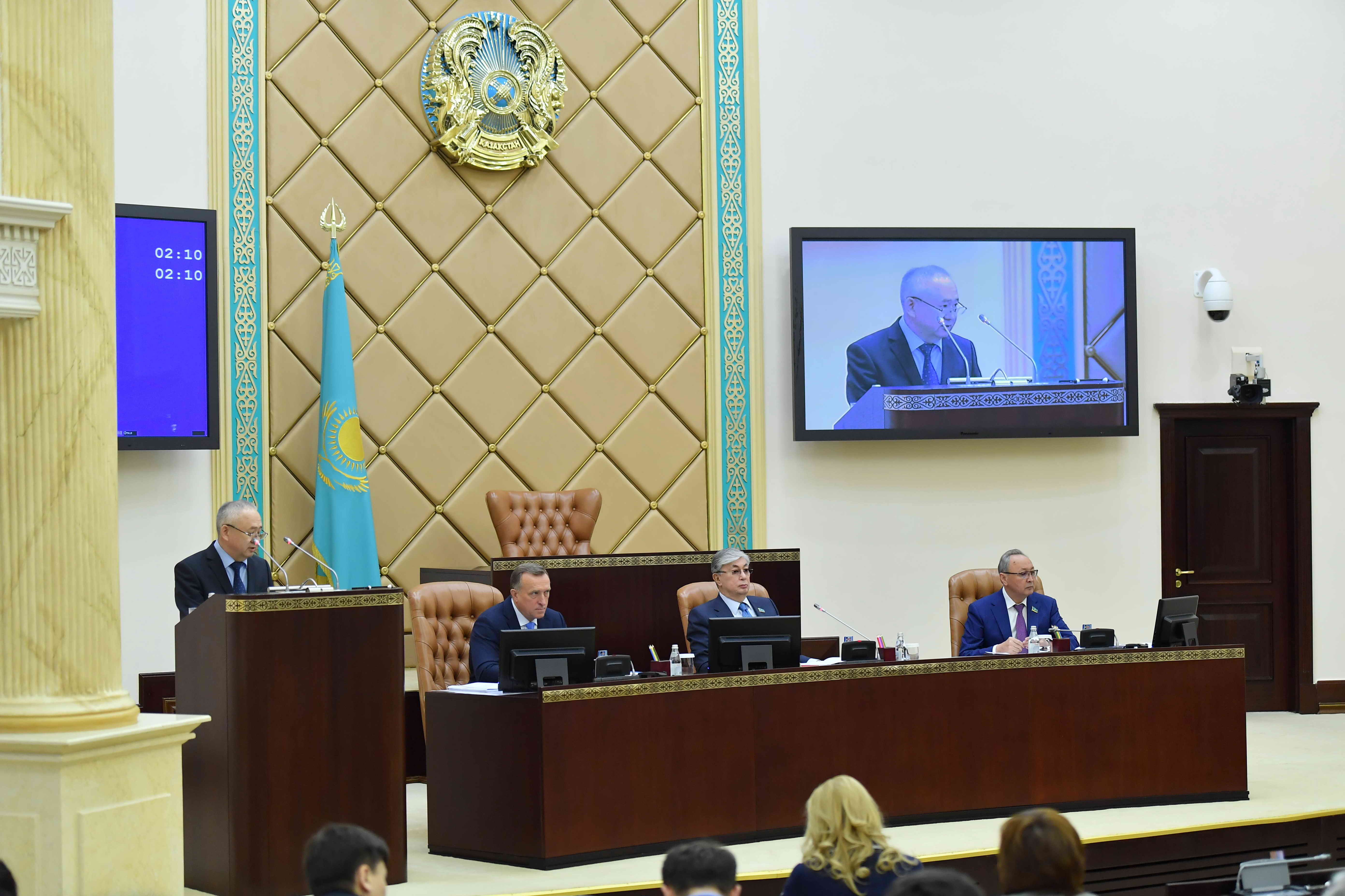 سەنات قازاقستان مەن حقدب اراسىنداعى كەلىسىمدى جانە ۇقشۇ اياسىنداعى قۇپيا اقپارات تۋرالى حاتتامانى راتيفيكاتسيالادى