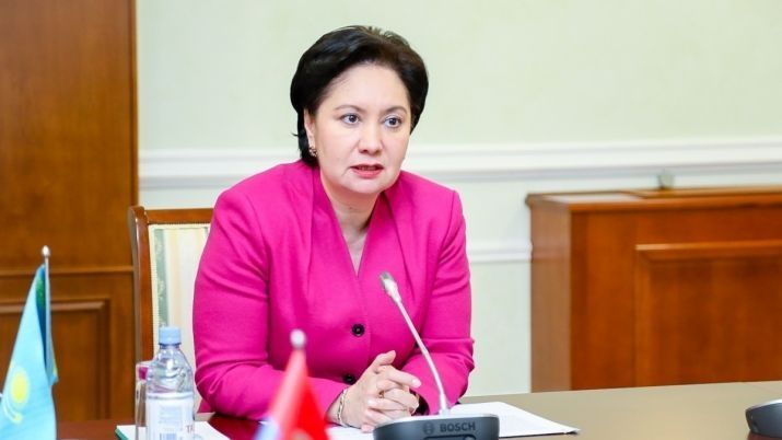 شەتەلدە كادرلار دايارلاۋ جونىندەگى رەسپۋبليكالىق كوميسسيانىڭ وتىرىسى ءوتتى