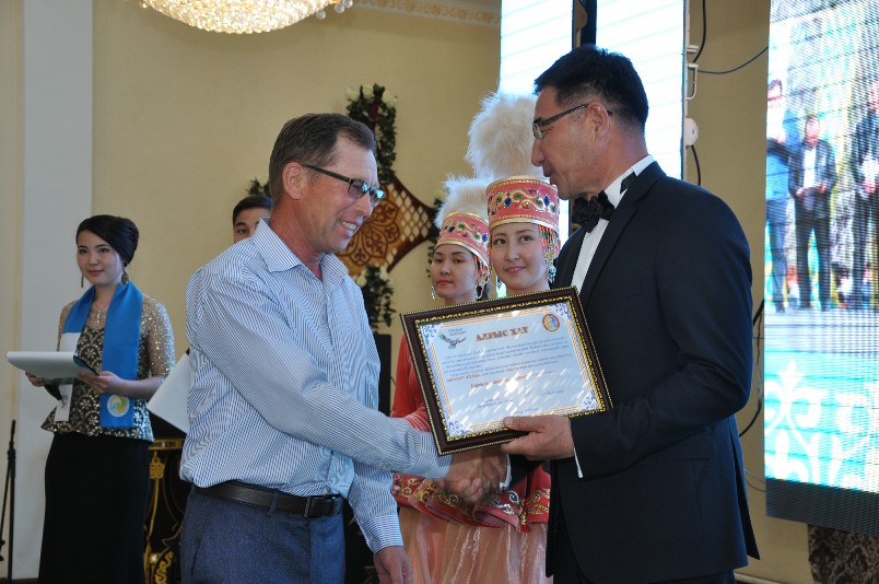 باتىس قازاقستاننىڭ اقجايىق اۋدانىندا جەرلەستەر فورۋمى ءوتتى