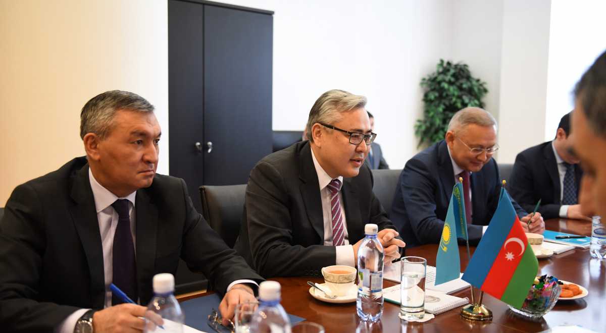 قازاقستان مەن ازەربايجان سىرتقى ىستەر مينيسترلىكتەرى كونسۋلتاتسيالار وتكىزدى